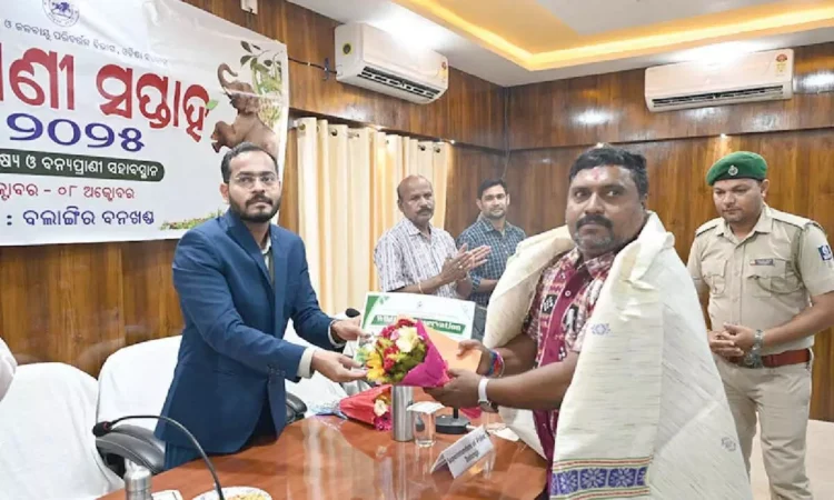 Abhay Tripathi Honored with Wildlife Protection Award