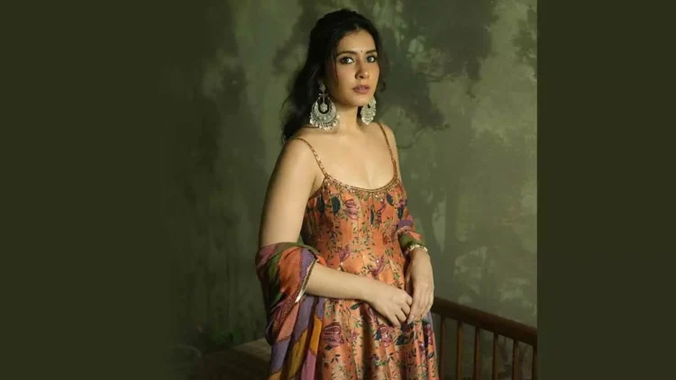 Raashi Khanna Teases Unique Take on Love in ‘TelusuKada’