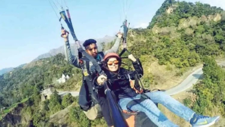 Jammu Tourism Department Plans to Launch Paragliding by Next Year Jammu Tourism Department Plans to Launch Paragliding by Next Year