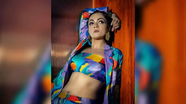 Sheena Chohan Steps into Hollywood with 'Nomad', Embracing a New Adventure Sheena Chohan Steps into Hollywood with 'Nomad', Embracing a New Adventure
