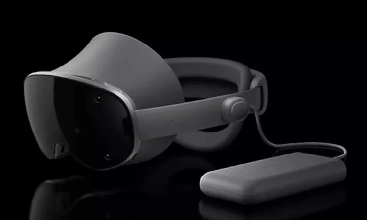 Samsung Launches Galaxy XR Headset to Compete with Apple Vision Pro