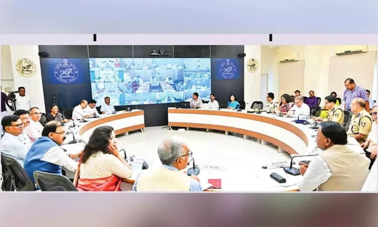 Chief Minister Reviews State's Cyclone Preparedness Efforts Chief Minister Reviews State's Cyclone Preparedness Efforts