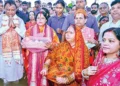 Odisha Chief Minister Celebrates Chhath Puja with Devotees Odisha Chief Minister Celebrates Chhath Puja with Devotees
