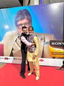 Maniesh Paul Celebrates Diwali with Amitabh Bachchan's Blessings Maniesh Paul Celebrates Diwali with Amitabh Bachchan's Blessings