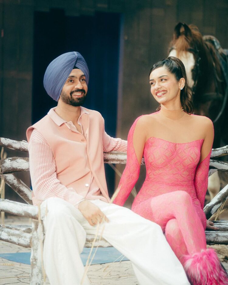 Manushi Chhillar Responds Gracefully to Online Criticism Manushi Chhillar Responds Gracefully to Online Criticism