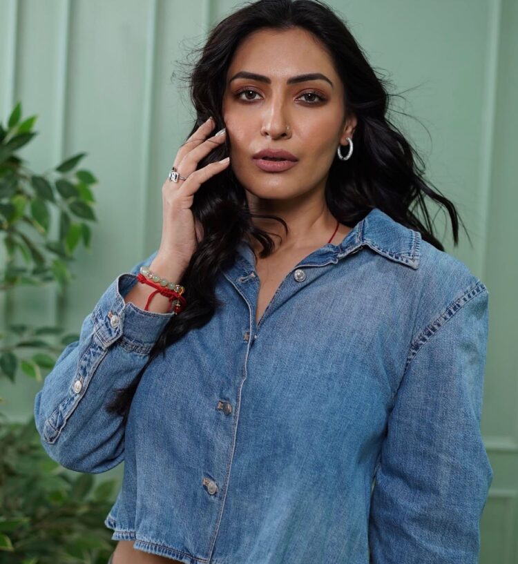 सच्चाई का महत्व: शिवांगी वर्मा का दृष्टिकोण सच्चाई का महत्व: शिवांगी वर्मा का दृष्टिकोण