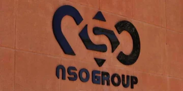 Apple and WhatsApp Strengthen Global Spyware Alerts Amid US Surveillance Concerns