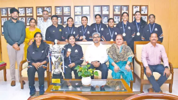 SCR Women’s Basketball Team Triumphs at National Championship