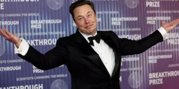 AWS and Cloudflare Experience Service Interruptions for Many Users