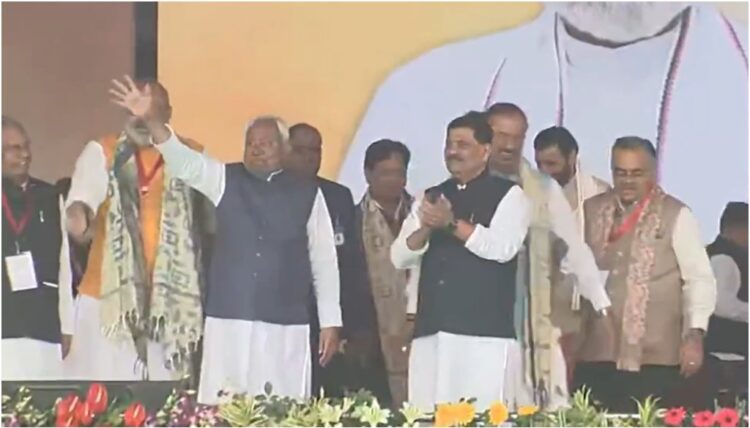 Nitish Kumar Sworn in Again with New Ministers in Cabinet