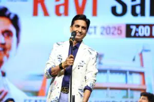 Dr. Kumar Vishwas Captivates Mumbai with Ramayana-Themed Poetry Dr. Kumar Vishwas Captivates Mumbai with Ramayana-Themed Poetry